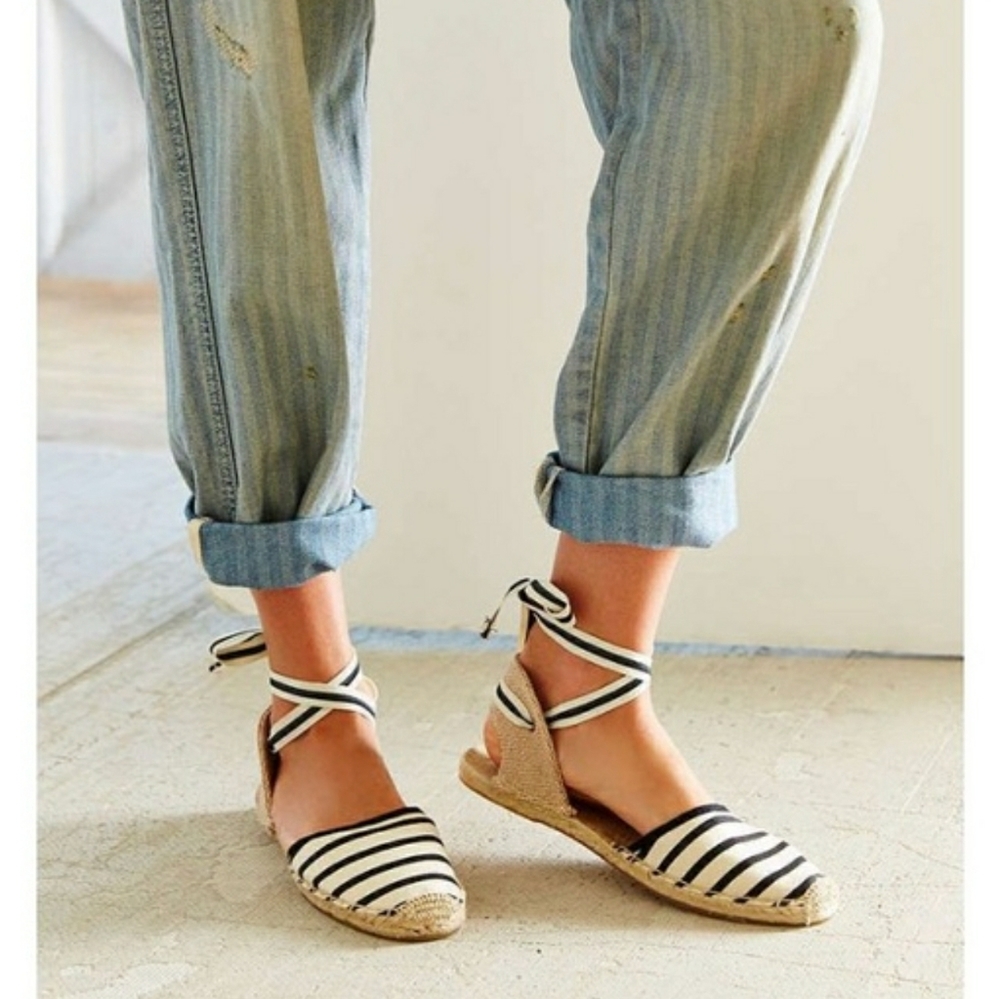 Chic Soludos Striped Ankle Tie Espadrilles - Picture 11 of 16